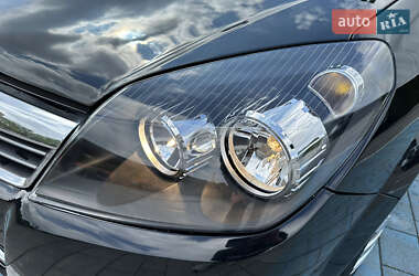 Хэтчбек Opel Astra 2007 в 