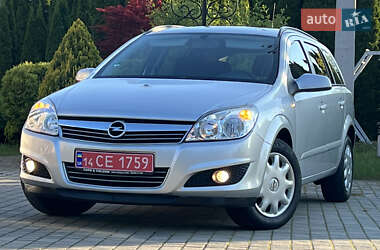 Універсал Opel Astra 2008 в Самборі