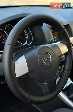 Универсал Opel Astra 2008 в 