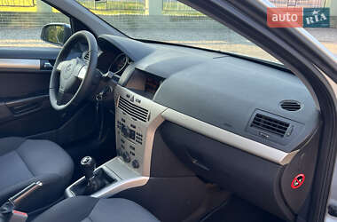 Универсал Opel Astra 2008 в 