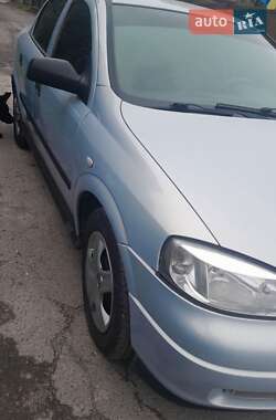 Седан Opel Astra 2005 в Полтаві