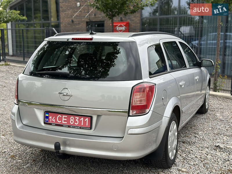 Універсал Opel Astra 2009 в Вінниці