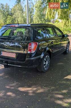 Універсал Opel Astra 2005 в 