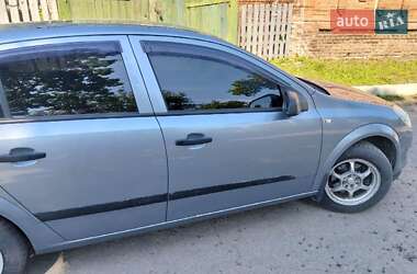 Хетчбек Opel Astra 2008 в  фото 14 Хетчбек Opel Astra 2008 в