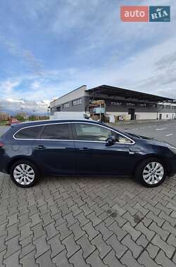 Универсал Opel Astra 2012 в 