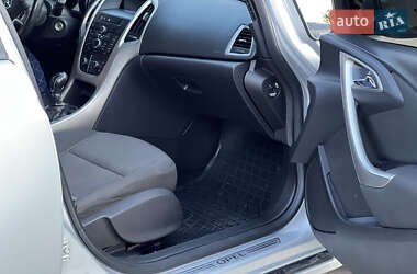 Хэтчбек Opel Astra 2010 в 