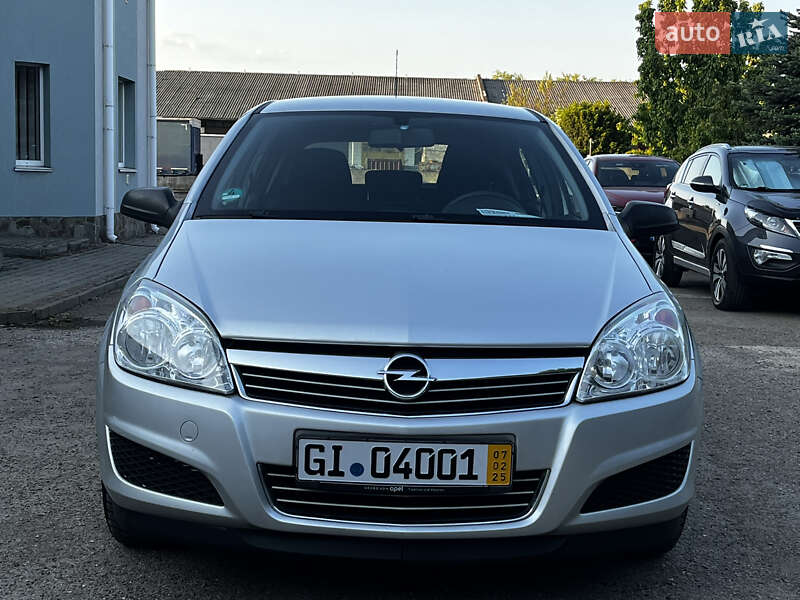 Хетчбек Opel Astra 2009 в Луцьку
