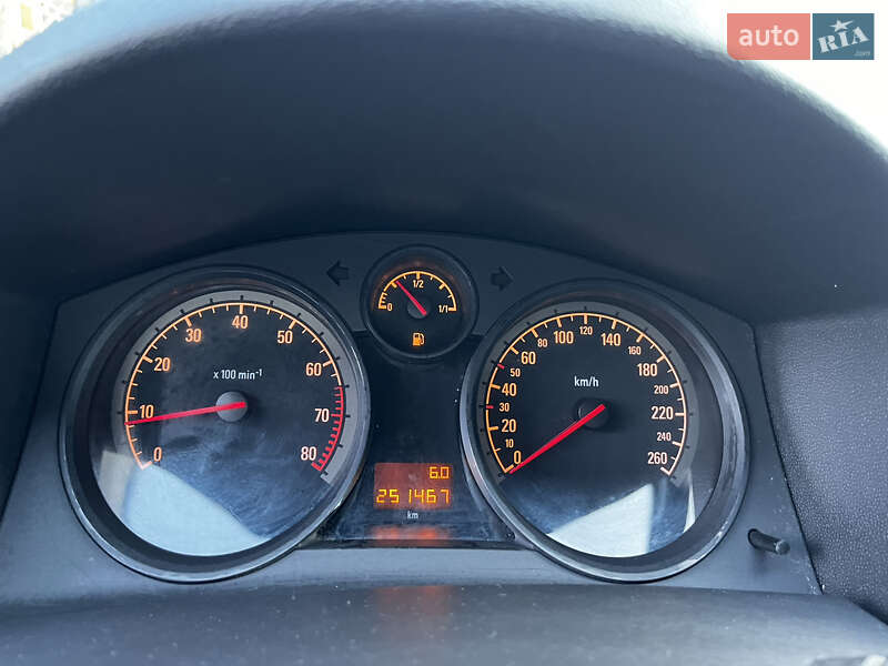 Хетчбек Opel Astra 2009 в Луцьку