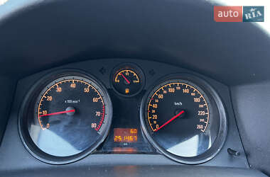 Хетчбек Opel Astra 2009 в 