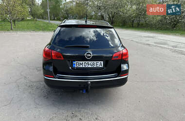 Універсал Opel Astra 2013 в 