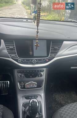Универсал Opel Astra 2017 в 