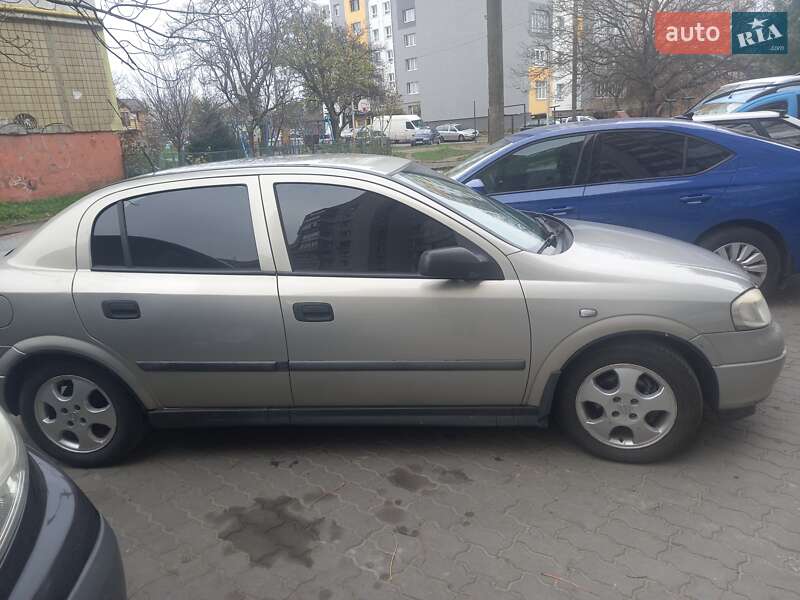 Седан Opel Astra 2007 в Львові