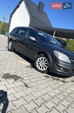 Универсал Opel Astra 2009 в Львове