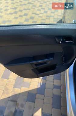 Универсал Opel Astra 2006 в 