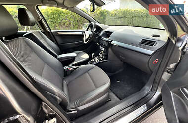 Универсал Opel Astra 2009 в 