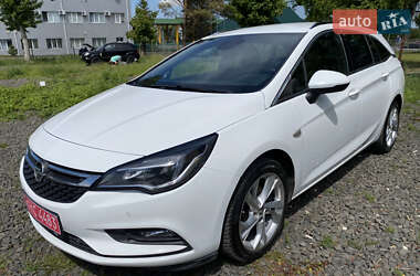 Універсал Opel Astra 2017 в Луцьку