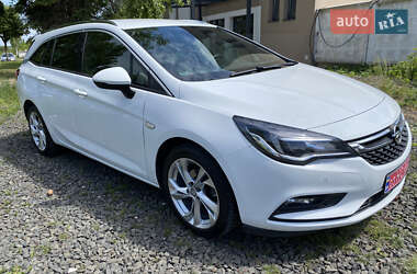 Универсал Opel Astra 2017 в 