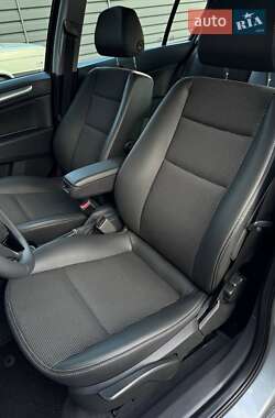 Хетчбек Opel Astra 2008 в 