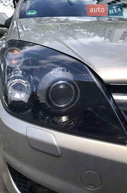 Универсал Opel Astra 2008 в 