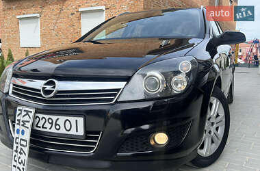 Универсал Opel Astra 2009 в Тернополе