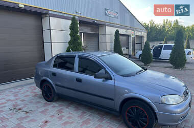 Седан Opel Astra 2006 в Лозовій