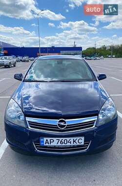 Универсал Opel Astra 2010 в Запорожье