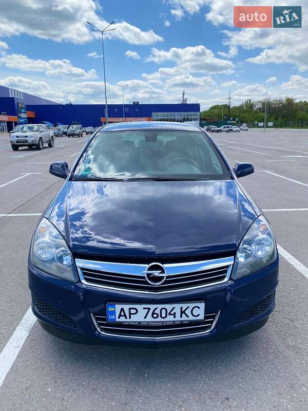 Opel Astra 2010