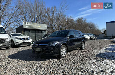 Opel Astra 2010 Opel Astra 2010