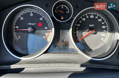 Универсал Opel Astra 2010 в 