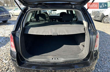 Универсал Opel Astra 2010 в 