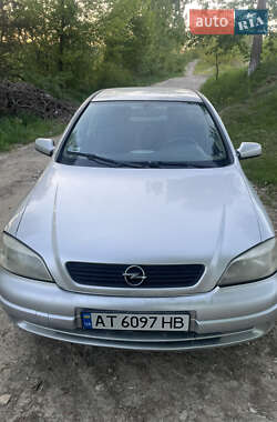 Хэтчбек Opel Astra 1999 в 