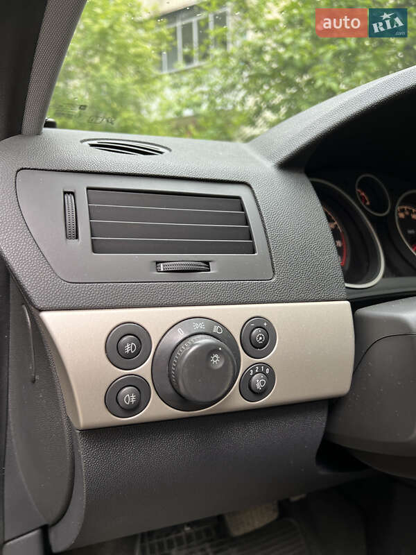 Хетчбек Opel Astra 2008 в Львові