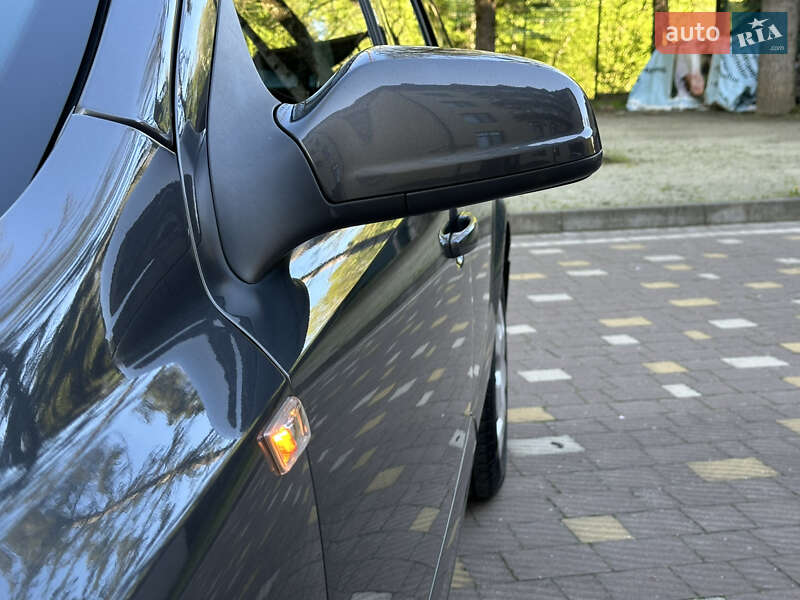 Універсал Opel Astra 2009 в Дрогобичі