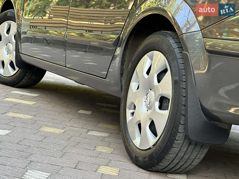 Універсал Opel Astra 2009 в Дрогобичі