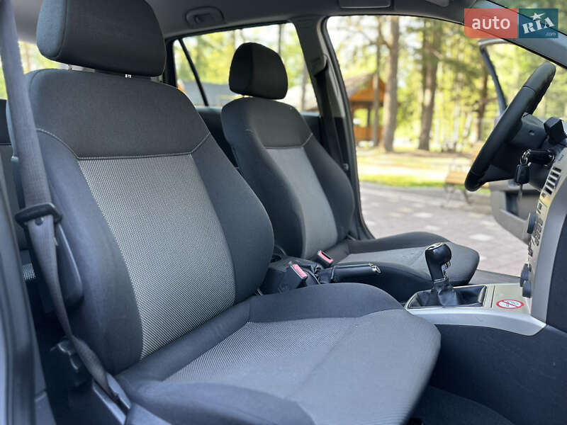 Універсал Opel Astra 2009 в Дрогобичі