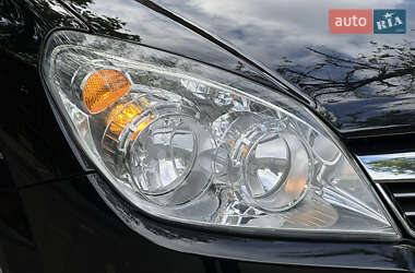 Универсал Opel Astra 2009 в 