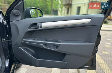 Универсал Opel Astra 2009 в 
