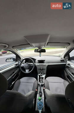 Универсал Opel Astra 2009 в 