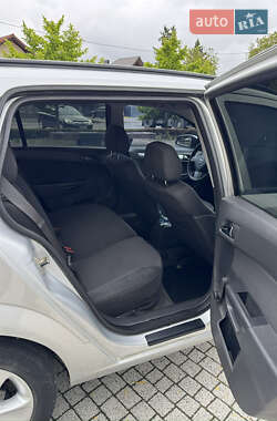 Универсал Opel Astra 2009 в 