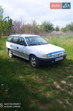 Универсал Opel Astra 1996 в Ильинцах