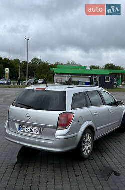 Универсал Opel Astra 2005 в 