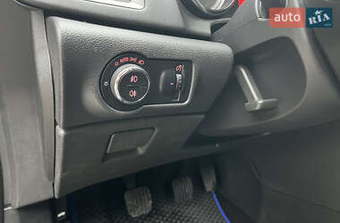 Універсал Opel Astra 2011 в 