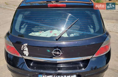 Хэтчбек Opel Astra 2008 в 