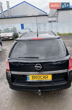 Универсал Opel Astra 2004 в 