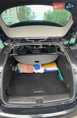 Универсал Opel Astra 2016 в 