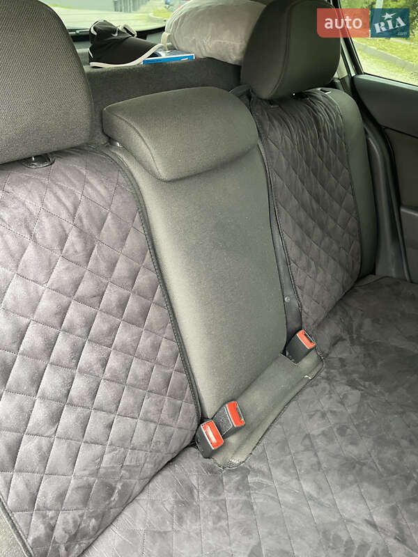 Хетчбек Opel Astra 2004 в Новояворівську
