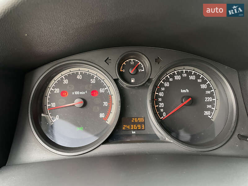 Хетчбек Opel Astra 2004 в Новояворівську