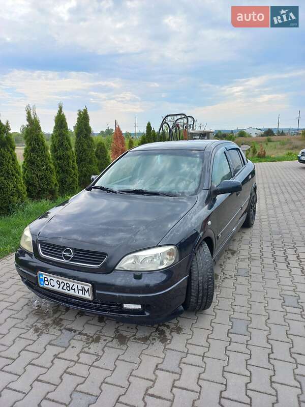 Хетчбек Opel Astra 1998 в 