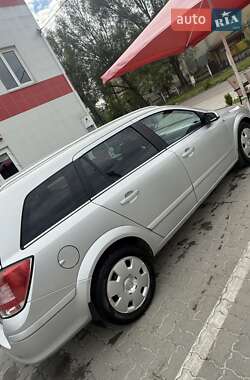Универсал Opel Astra 2008 в 