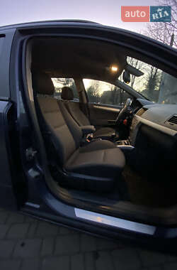 Универсал Opel Astra 2008 в 